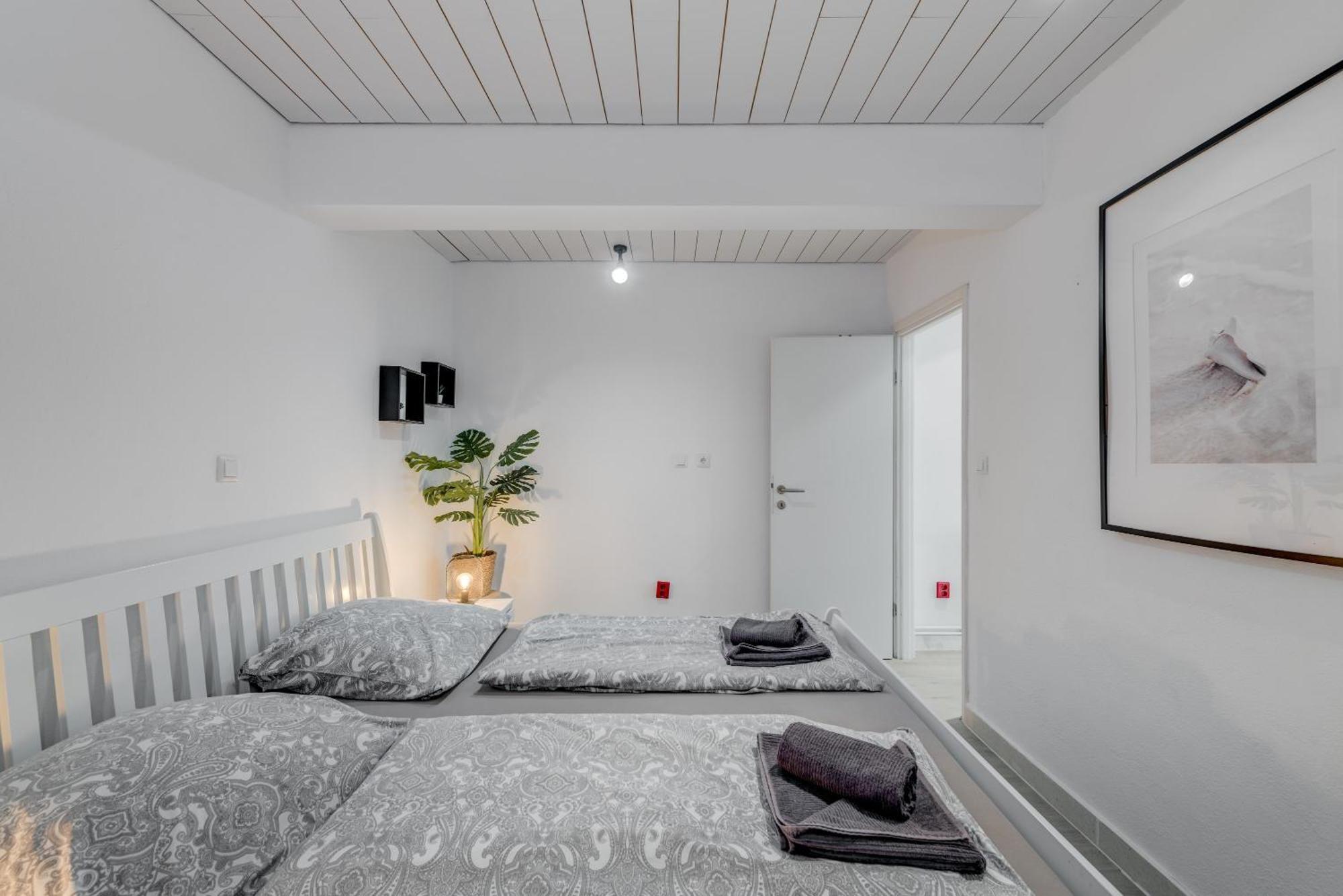 Apartments With Pool Vrdoljak Omiš Стая снимка