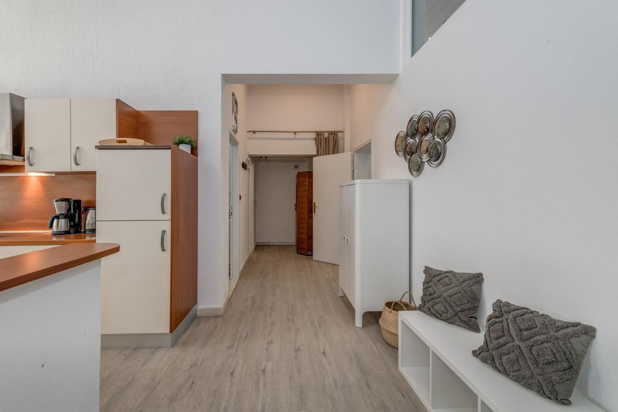 Apartments With Pool Vrdoljak Omiš Стая снимка